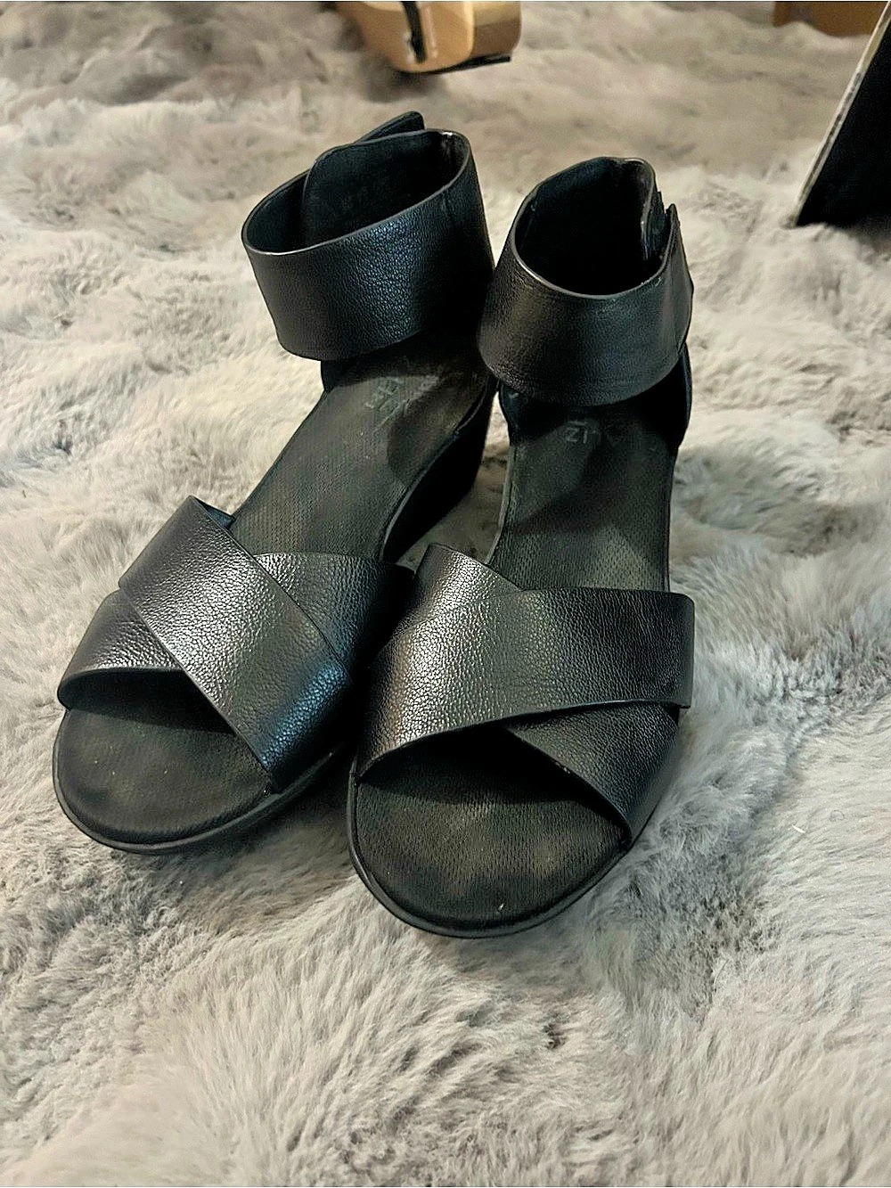 Naturalizer Black Wedge Sandals US 9